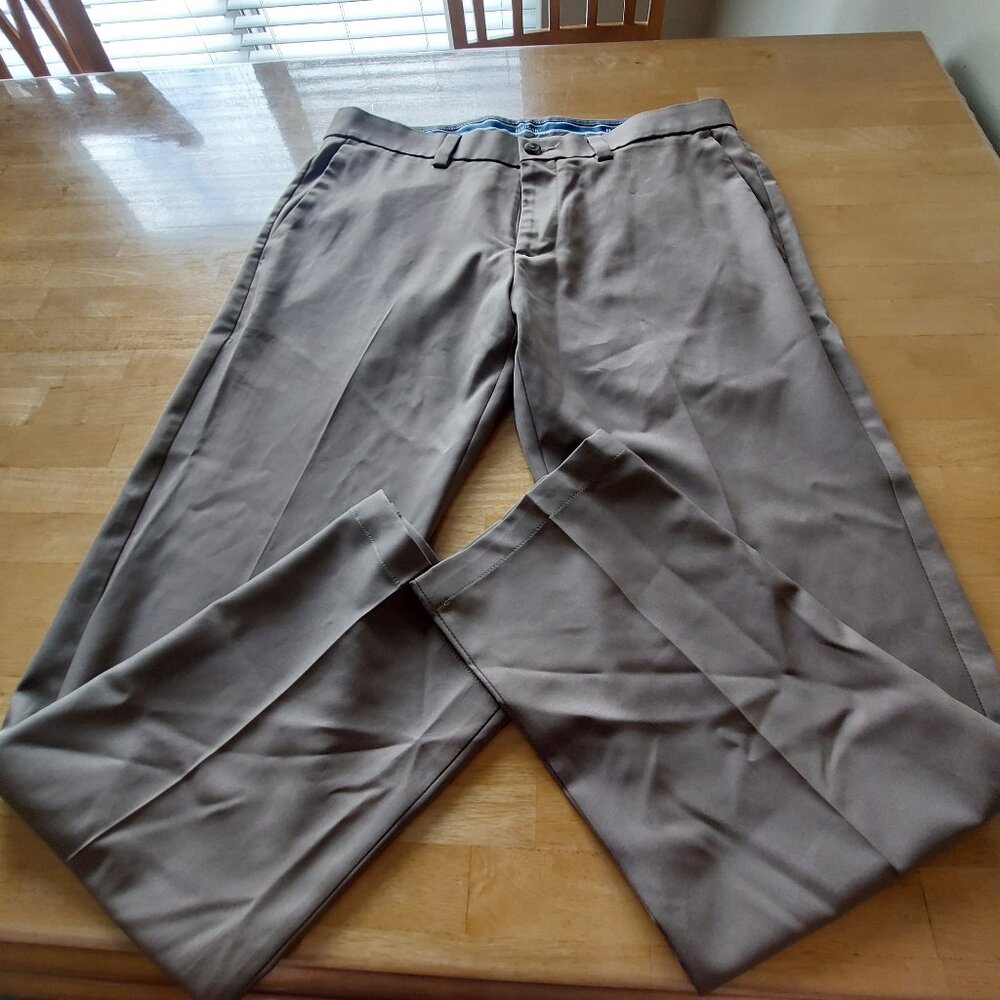 Haggar Tan Chino Classic Straight Leg Cool Right Performance Pant Men Size 34X30